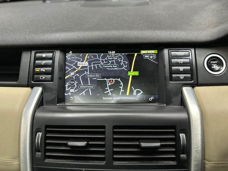 LAND ROVER DISCOVERY SPORT